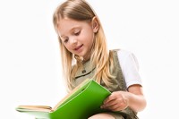 holčička s knihou