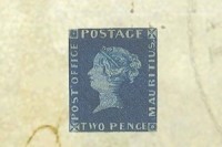 big_modry-mauricius-honba-za-nejcennejsimi-znamkami-sveta-178913