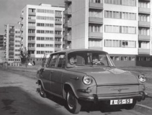 Jeden z prvních vozů Škoda 1000MB na snímku z jara 1964