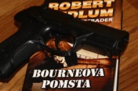 Ludlum_vanLustbader_BourneovaPomsta