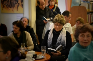 téměř každý ze zúčastněných v ruce třímal biografii paní Mládkové