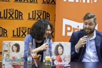 Autorka s režisérem pořadu Pavlem Noskem.