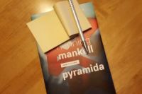 Mankell_Pyramida