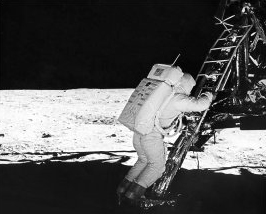 tajny-zavod-o-mesic-ukazka-1