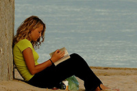 girl_reading