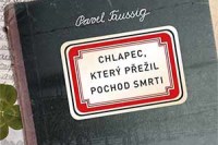 chlapec-ktery-prezil-pochod-smrti-perex