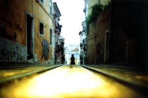 Temní ilumináti jsou nenáročným čtením, ve kterém nečekejte poučení