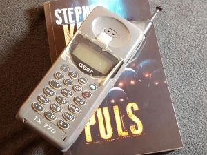 Telefonní virus